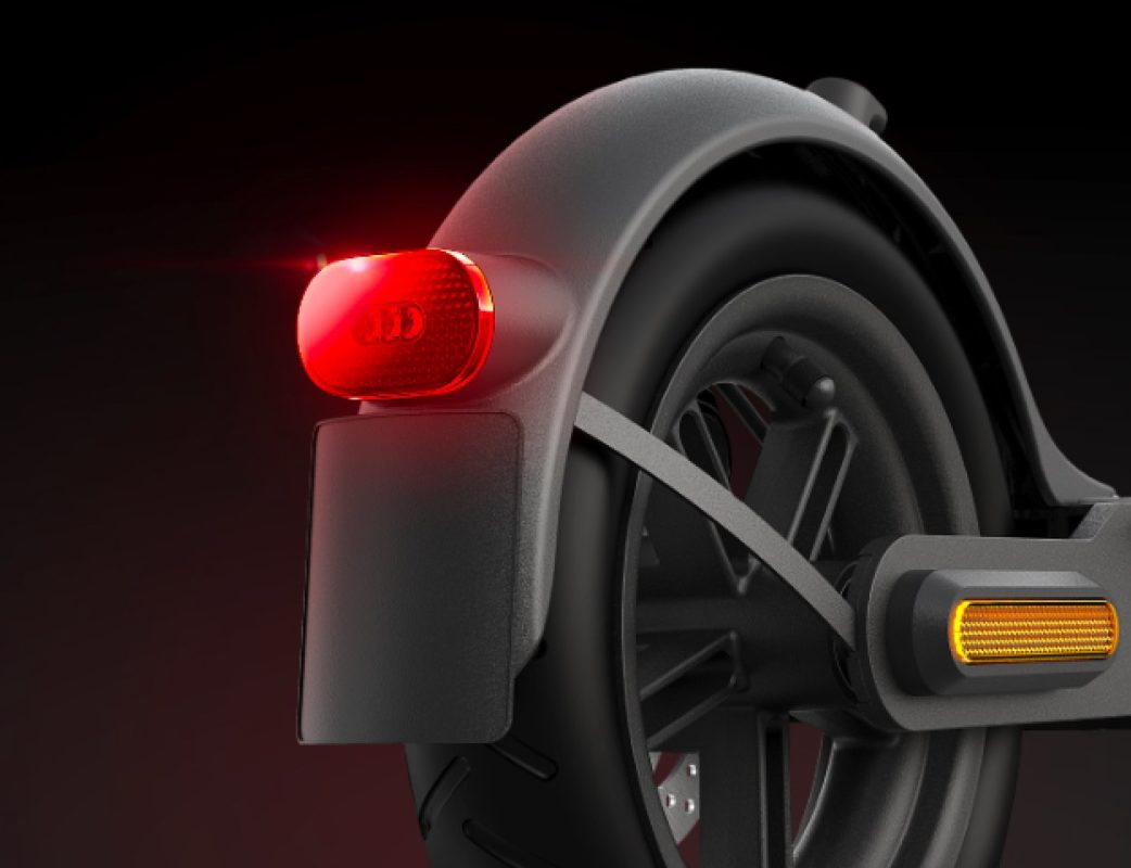 Xiaomi Mi Pro 2 Tail light